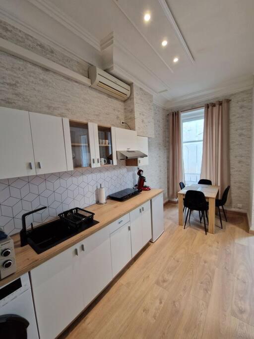 Appartement Au Coeur De La Ville Chalon sur Saone Esterno foto